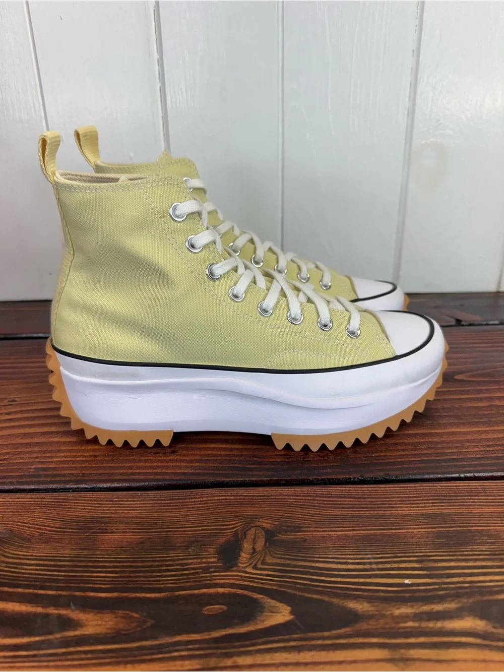 Converse Run Star Hike High Platform Lemon Drop Yellow Sneakers Women’s Size 9